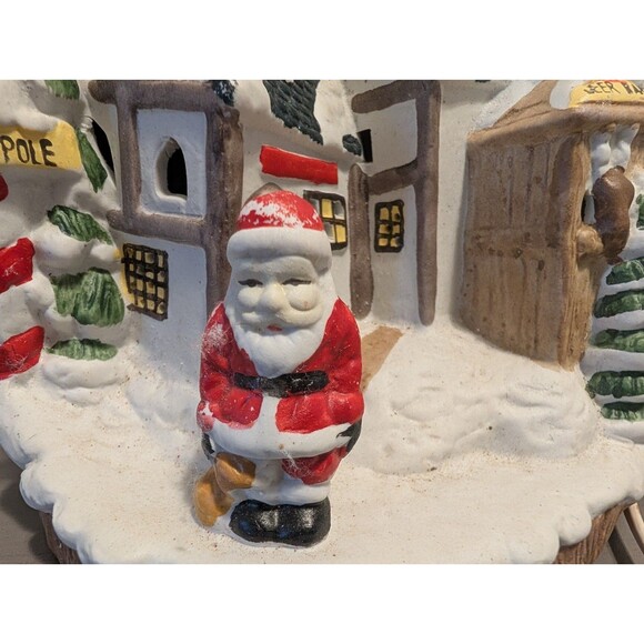 Vintage Lighted Santa North Pole Village House Ceramic Christmas Decoration 7" - Picture 4 of 11